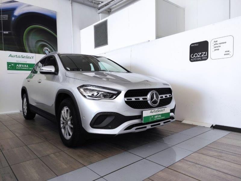 MERCEDES-BENZ GLA          (H247) GLA 200 Automatic Business - Cozzi