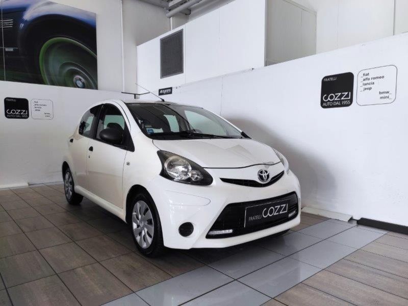 TOYOTA Aygo 1ª serie Aygo 1.0 12V VVT-i 5 porte Active Connect - Cozzi